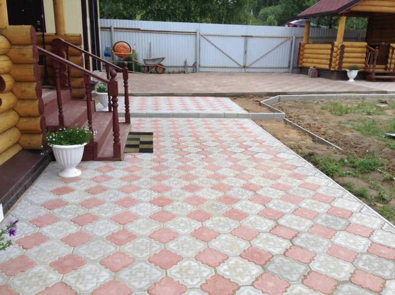 Варианты укладки тротуарной плитки перед гаражом