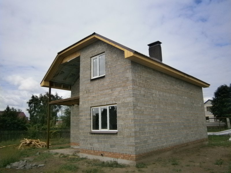 Садовый домик из пеноблоков