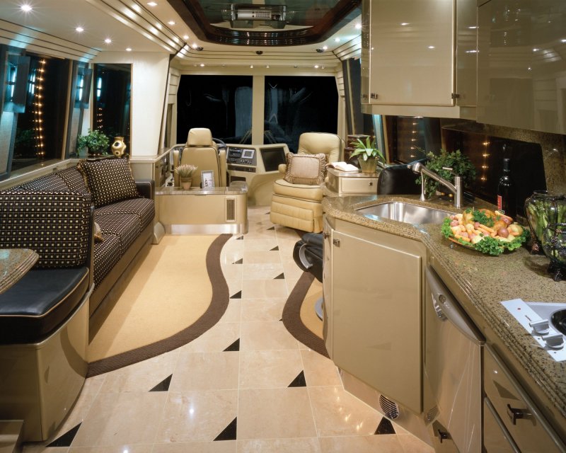 Кемпер Futuria (Motorhome)