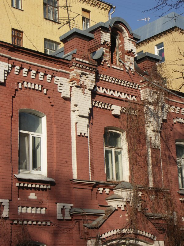 Старые кирпичные дома