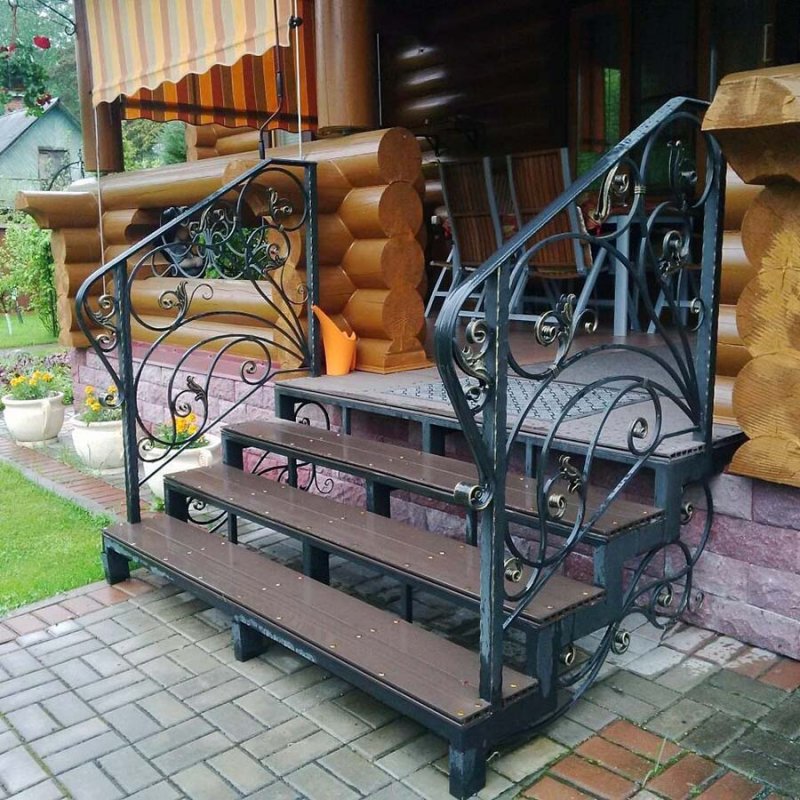 Лестница уличная входная