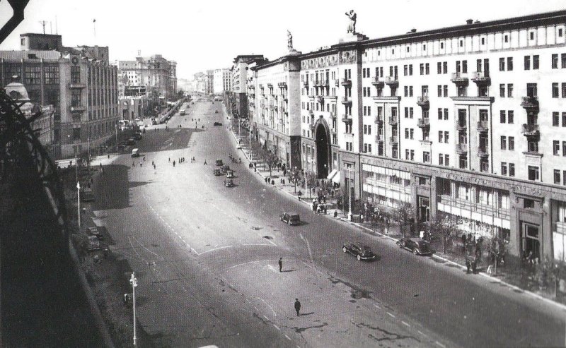 Нельзя переместить здание