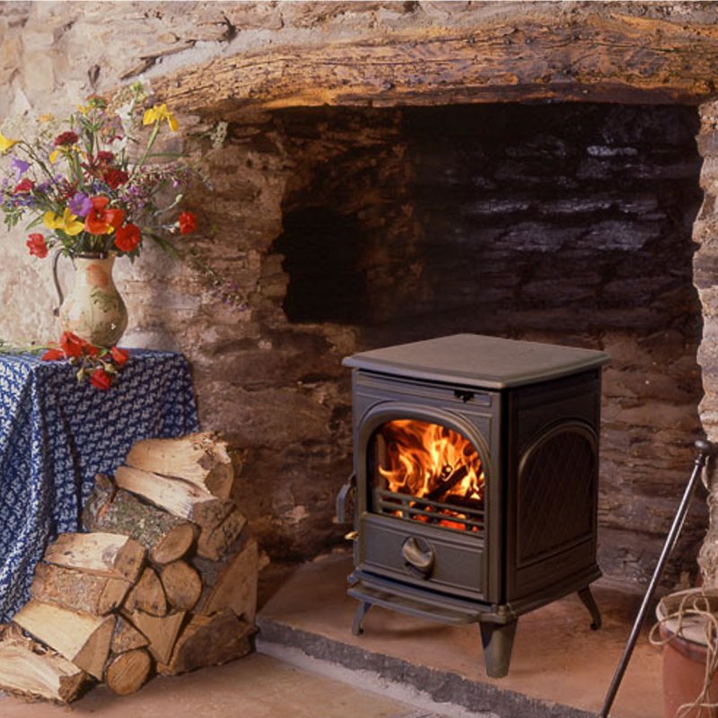 Дровяная печь-камин Dovre 250cbs