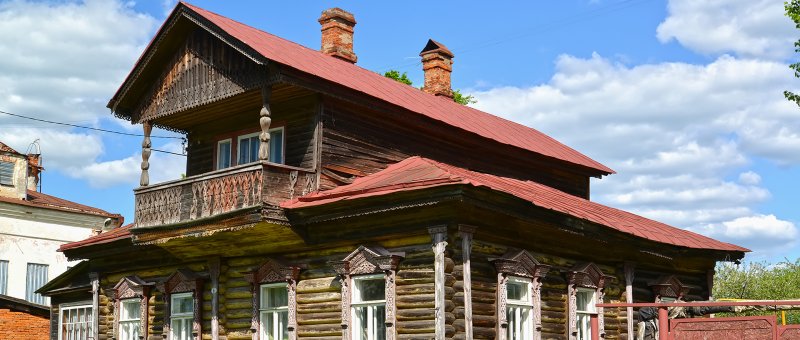 Современный дом с мезонином
