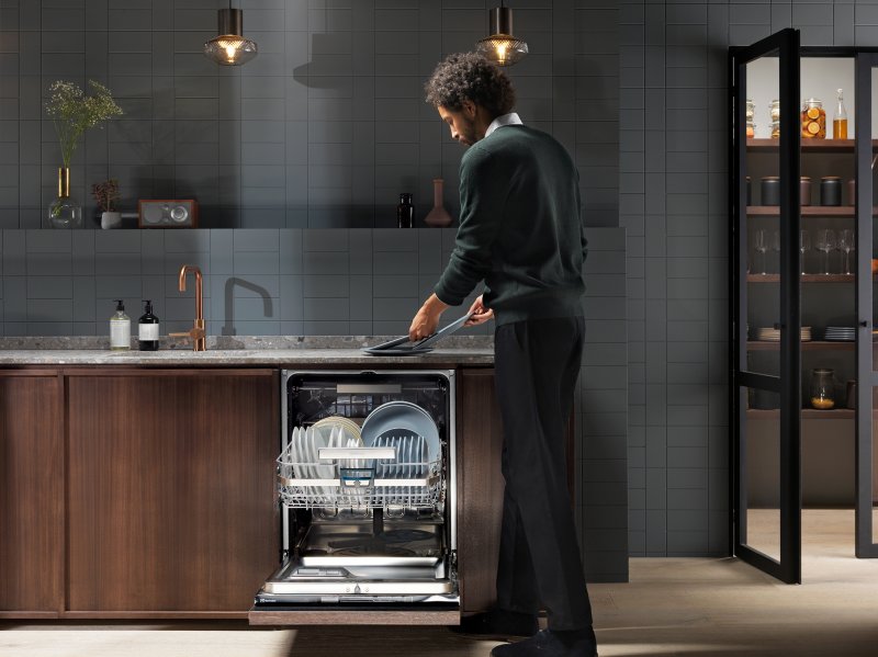 Посудомоечная машина Electrolux EEC 987300 L