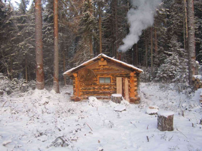 Охотничьи зимовья и избушки в тайге