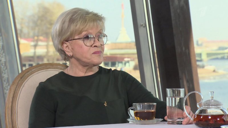 Алиса Фрейндлих фото в молодости в купальнике