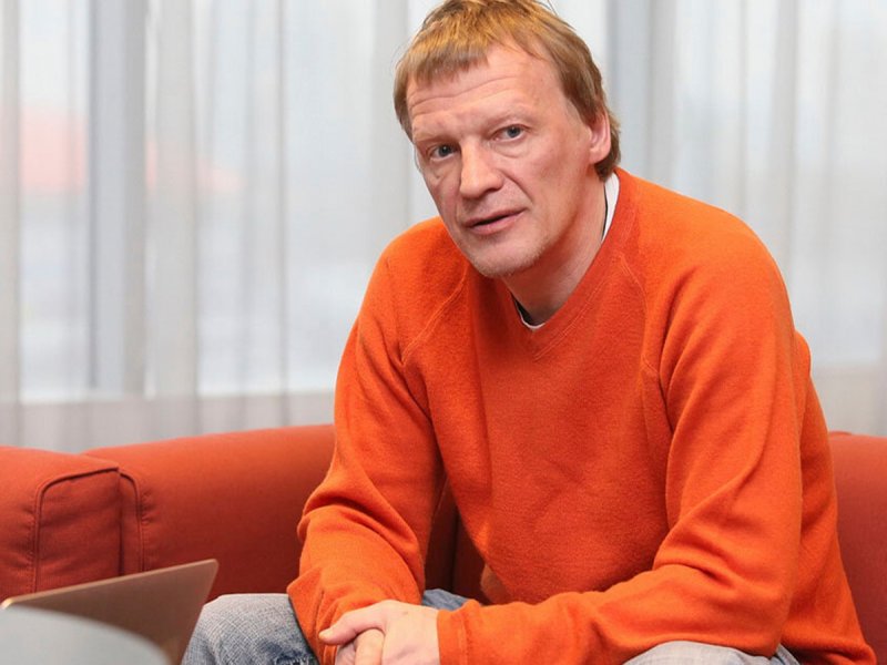 Алексей Серебряков глянец