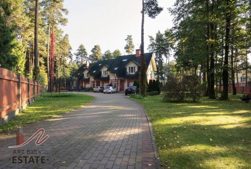 Элитные коттеджи в Юрмале