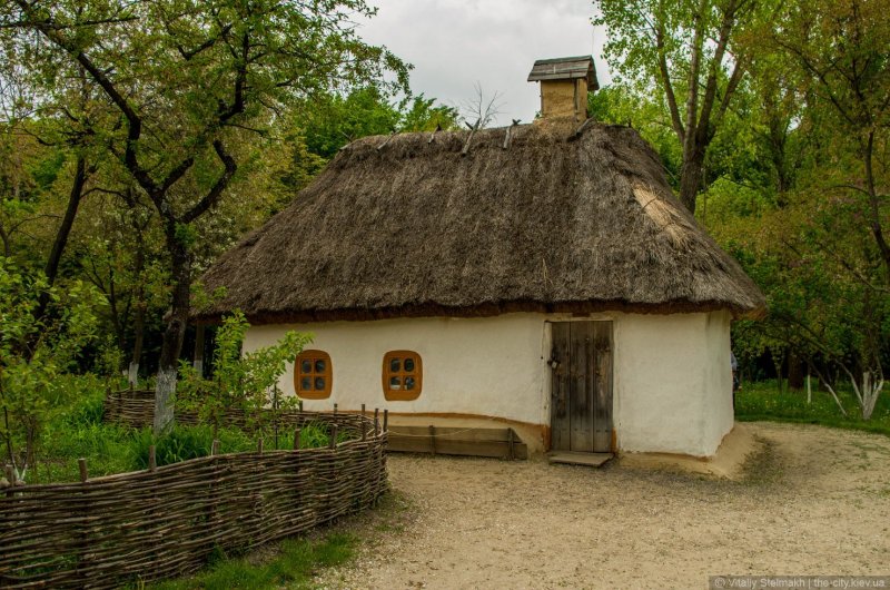 Музей народной архитектуры и быта Украины