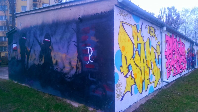 Граффити в Варшаве