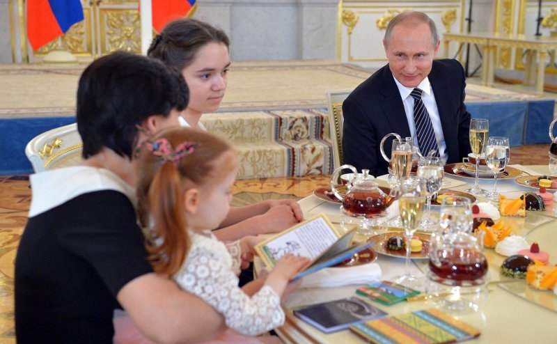 Людмила Путина в молодости