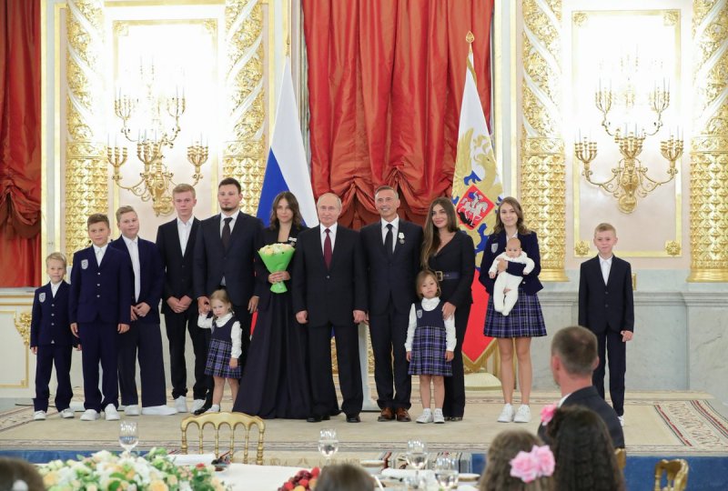 Владимир Путин с женой
