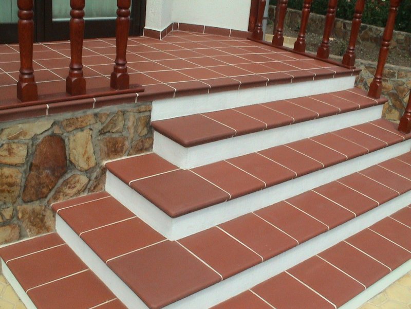 Ступеньки из тротуарной плитки