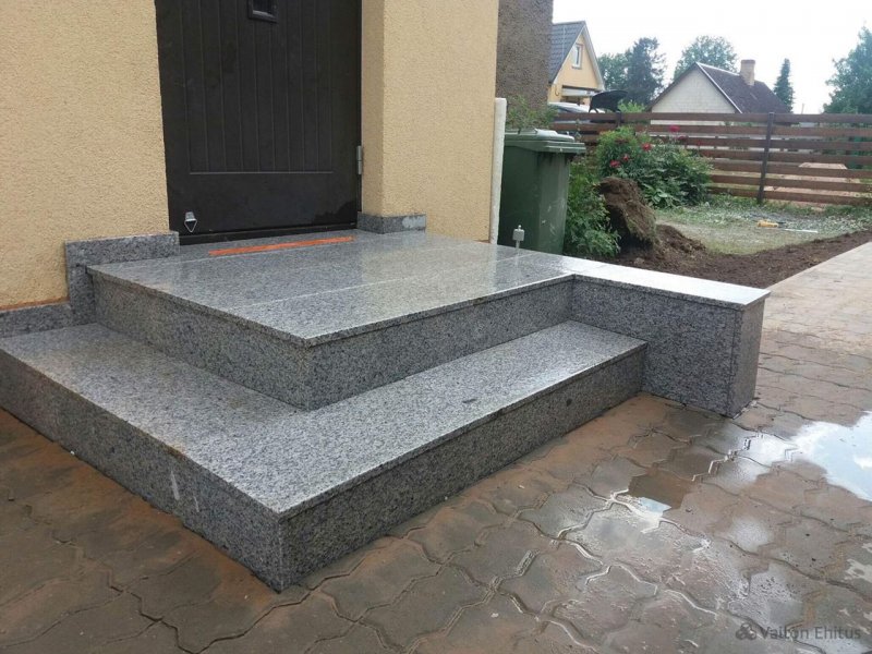Лестница из тротуарной плитки