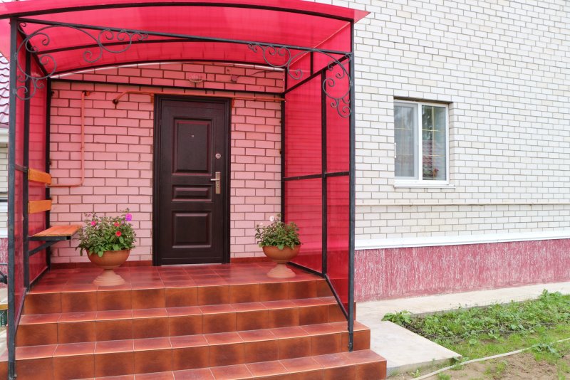 Крыльцо патио с пандусом