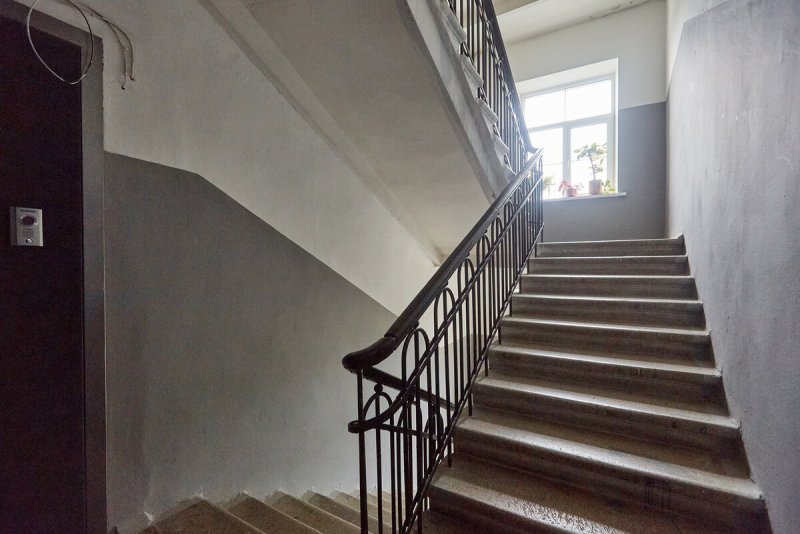 Лестница в подъезде