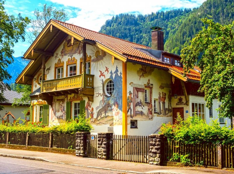 Дом красной шапочки в Обераммергау