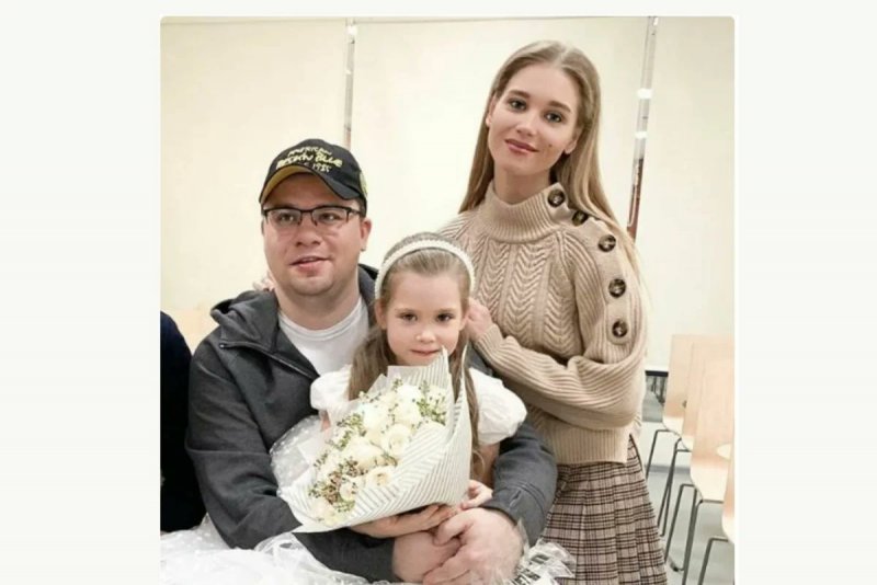 Гарик Харламов с семьей