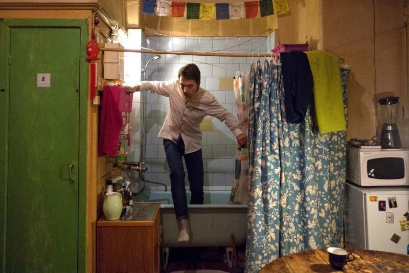 Соседи в коммуналке