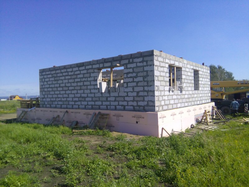 Домик из сибита