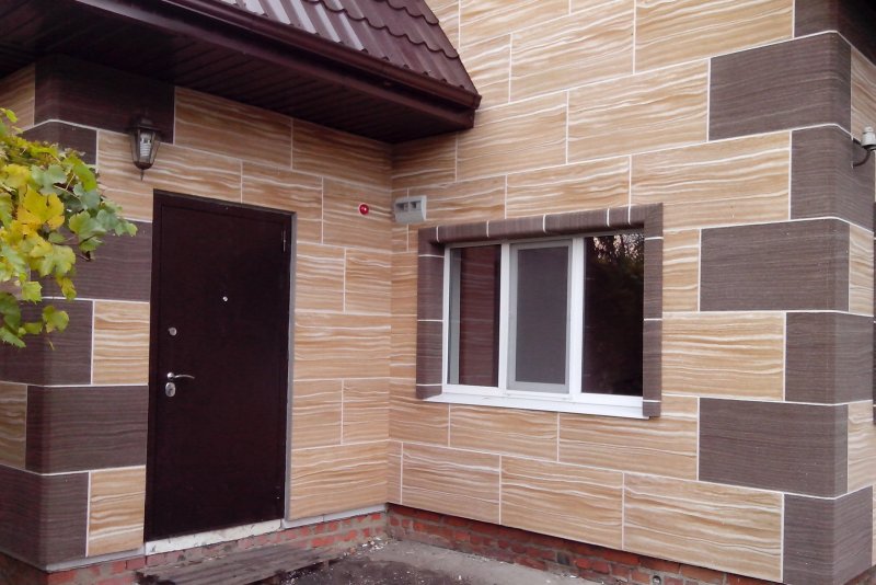 Фасадные панели для наружной отделки