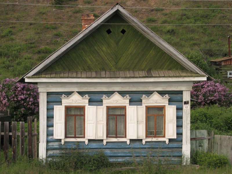 Деревенские дома снаружи