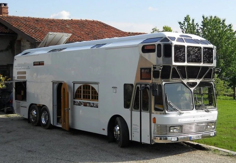 Neoplan 122 автодом