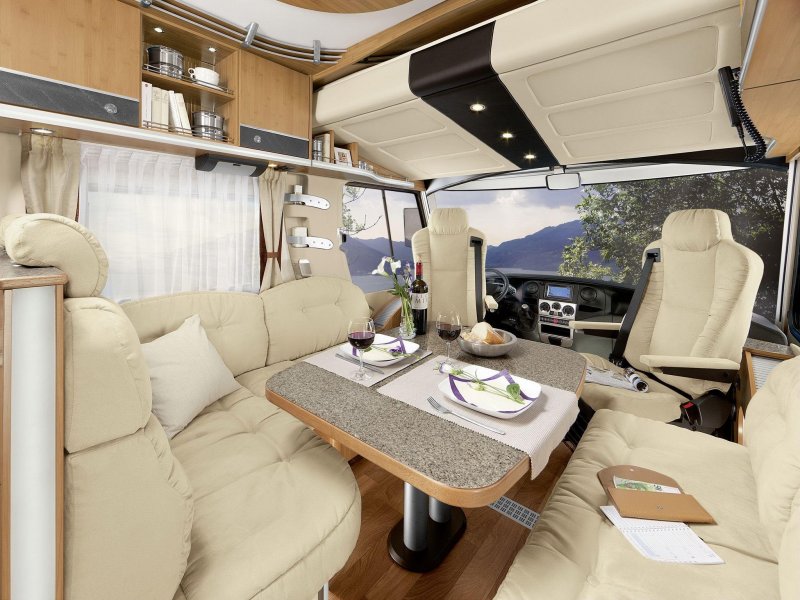 Кемпер Futuria (Motorhome)