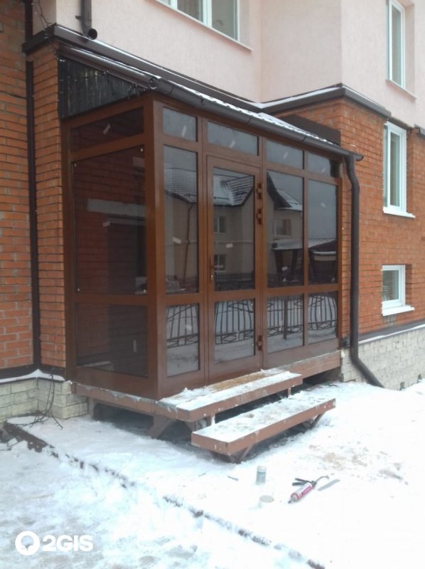 Остекленный тамбур