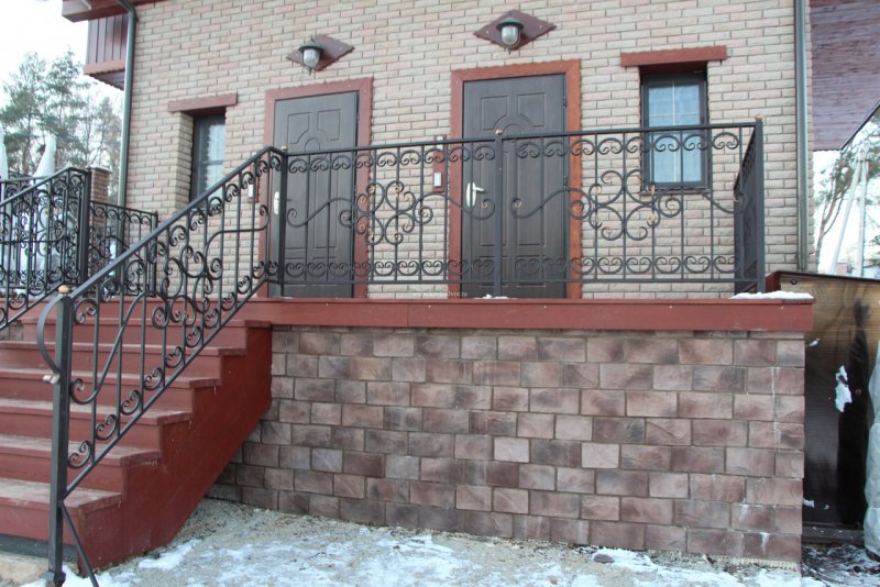 Металлические крылечки