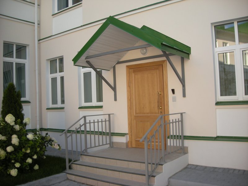 Козырек над крыльцом Hormann