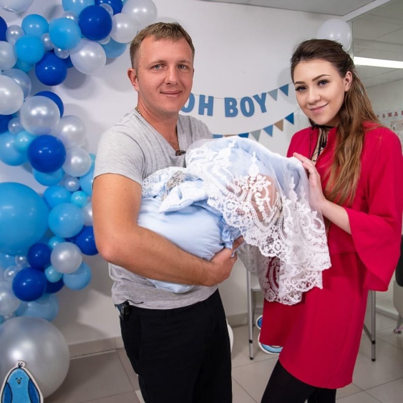Из роддома выписывают