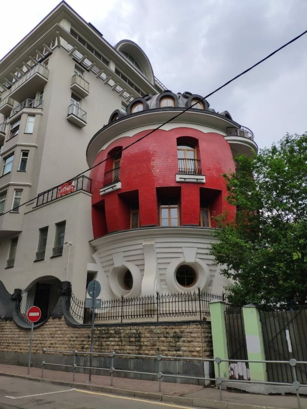 Ул Машкова дом яйцо
