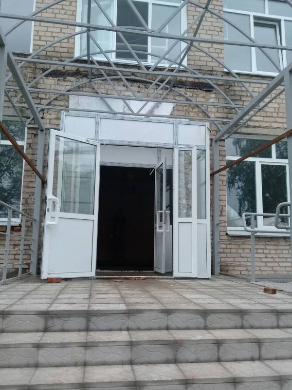 Пластиковая входная группа
