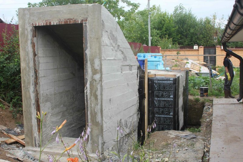 Пластиковый погреб в частном доме