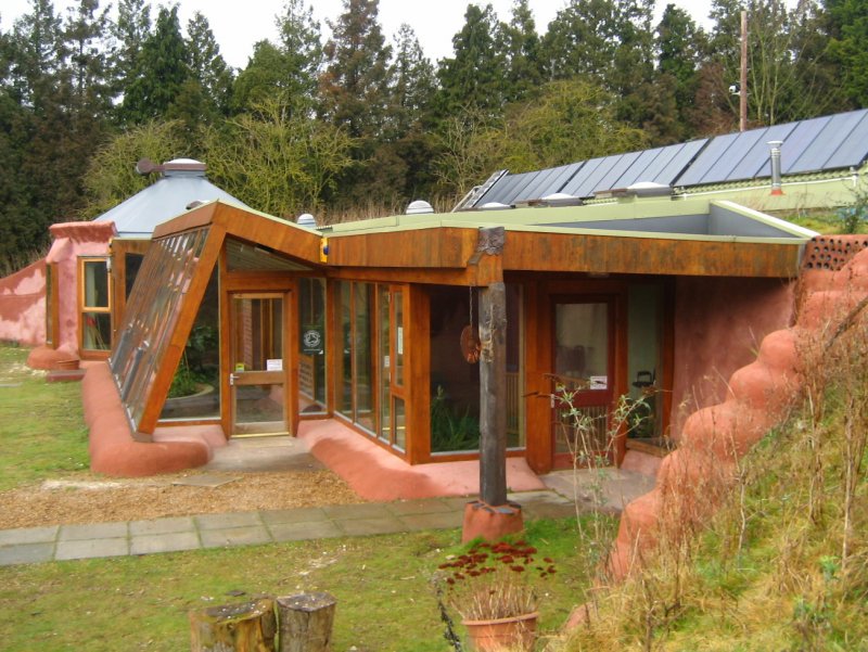 Michael Reynolds Earthship Biotecture