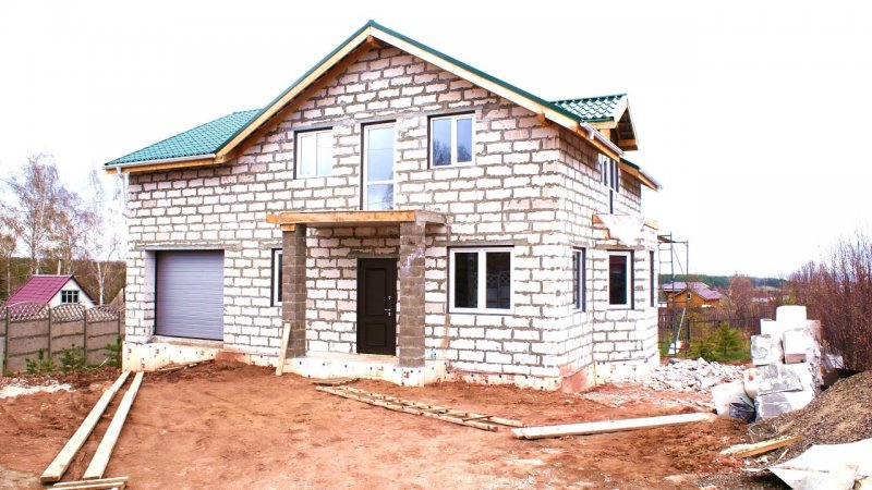 Дом из газоблока фасад