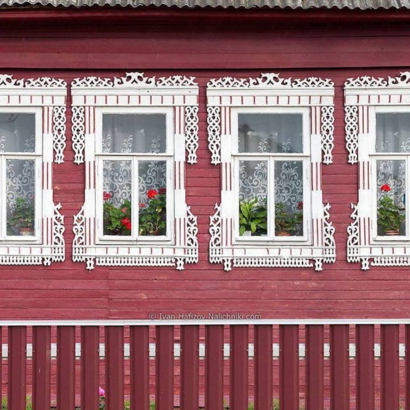 Деревенские наличники