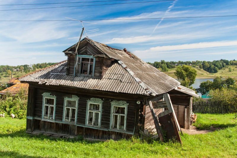 Старый деревянный дом
