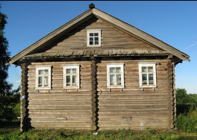 Старый деревянный дом
