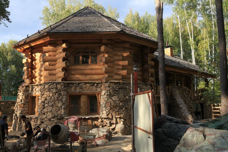Дома из Толстого дерева