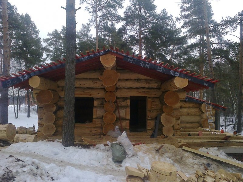 Дикий сруб бани