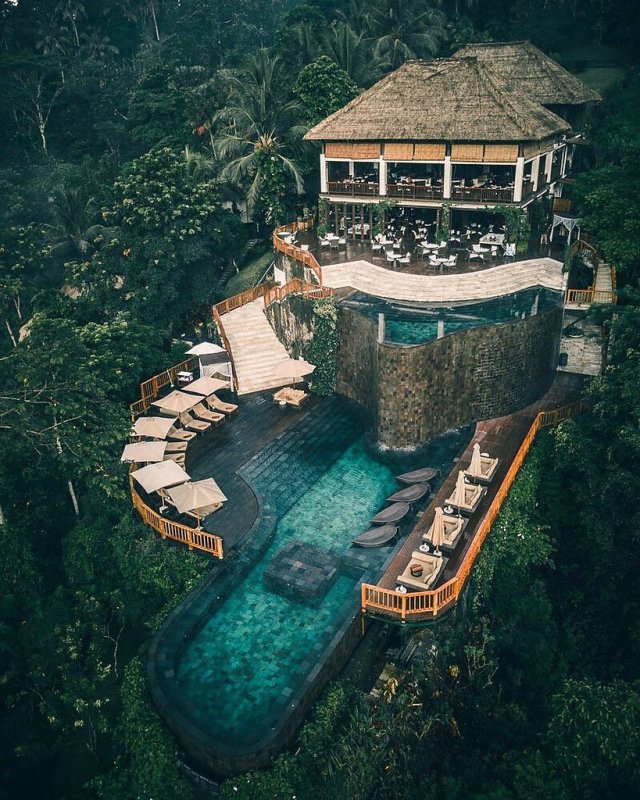 Отель Hanging Gardens Бали