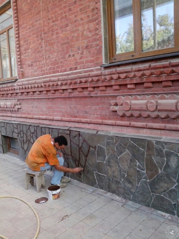 Покраска цоколя