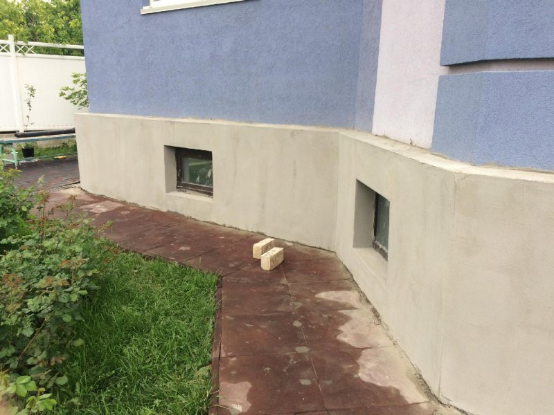Цоколь декоративная покраска