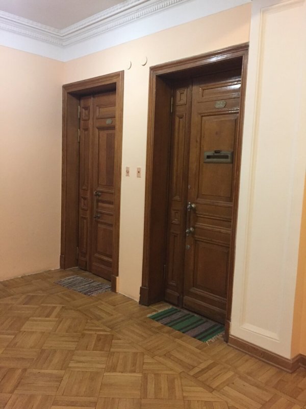 Москва слезам не верит Холл высотки