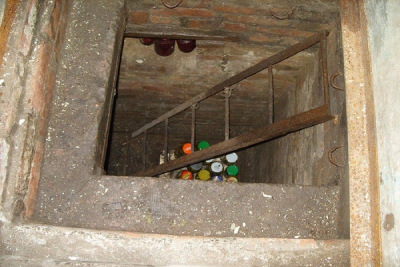 Сарай с погребом
