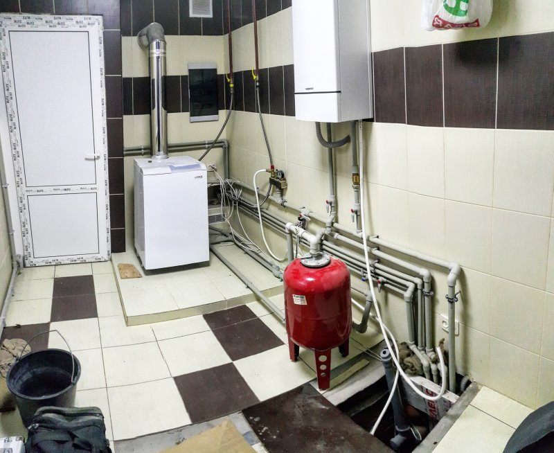 Батареи на котле в Старом Осколе