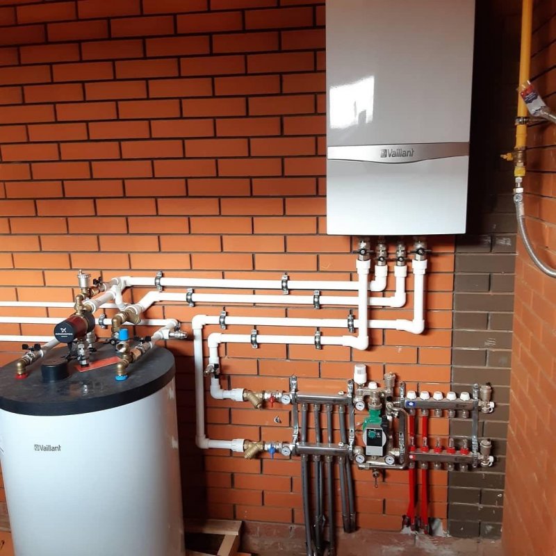 Одноконтурный котел с бойлером Vaillant